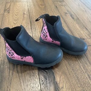 Native Kensington kids boots